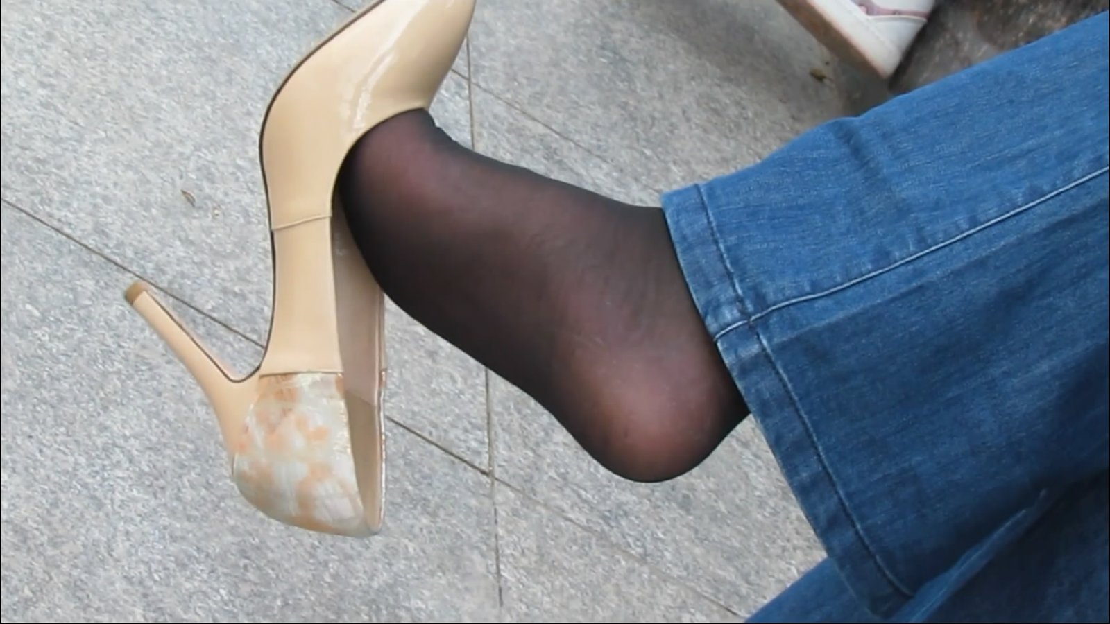 streetsnapdangl[00 00 18][20181118 120328 4]